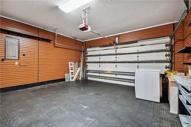 Building Photo - 541 NW 205th Ave