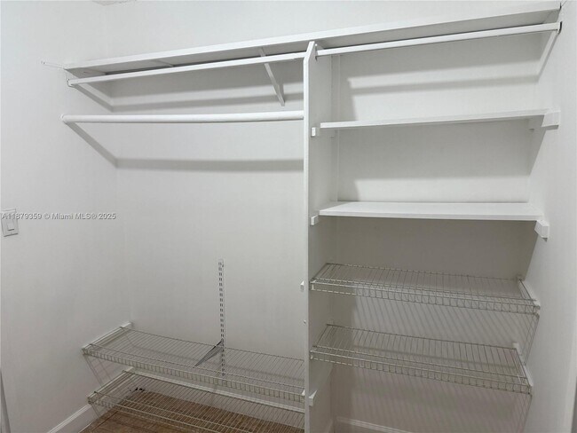 Building Photo - 1800 Sans Souci Blvd