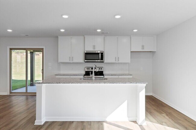 Building Photo - 14616 Ravenel Dr