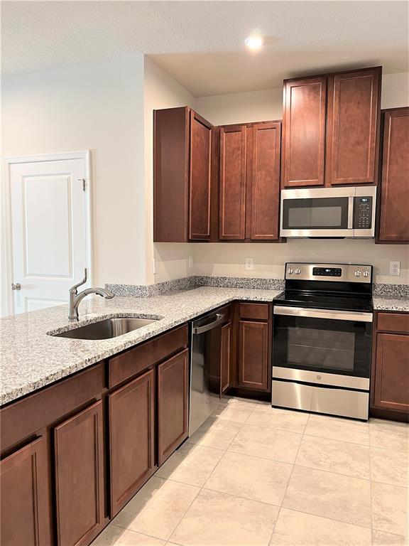 Building Photo - 2126 Laceflower Dr