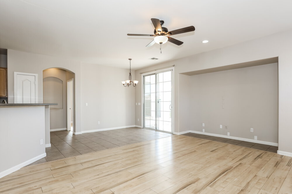 Building Photo - 400 N Eucalyptus Pl