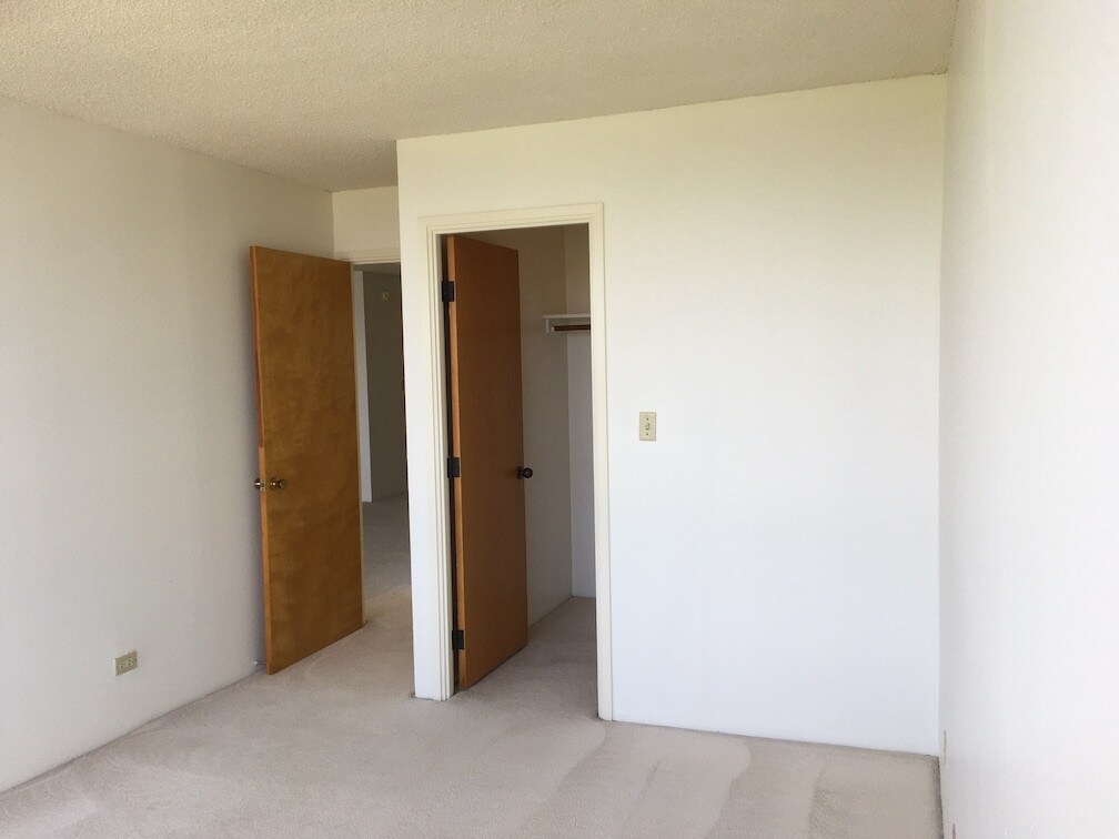 Building Photo - 5333 Likini St
