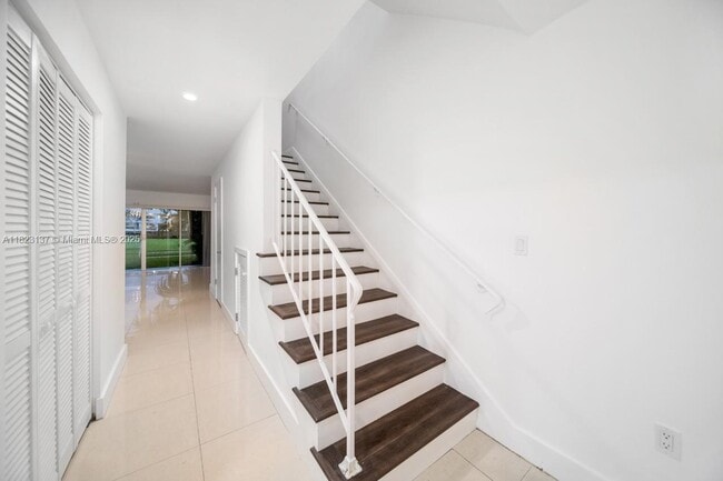 Building Photo - 7344 SW 82nd St