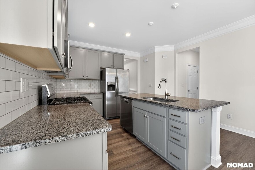 Building Photo - 5543 Harris Cove Dr