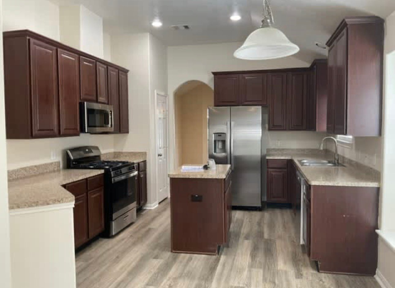 Building Photo - 25 Mira Loma Dr