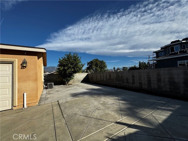 Building Photo - 4234 Center St