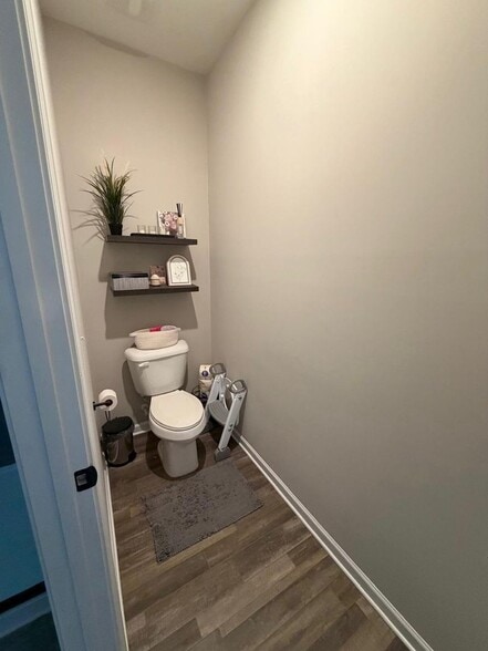 Building Photo - 332 Ox Bow Cir