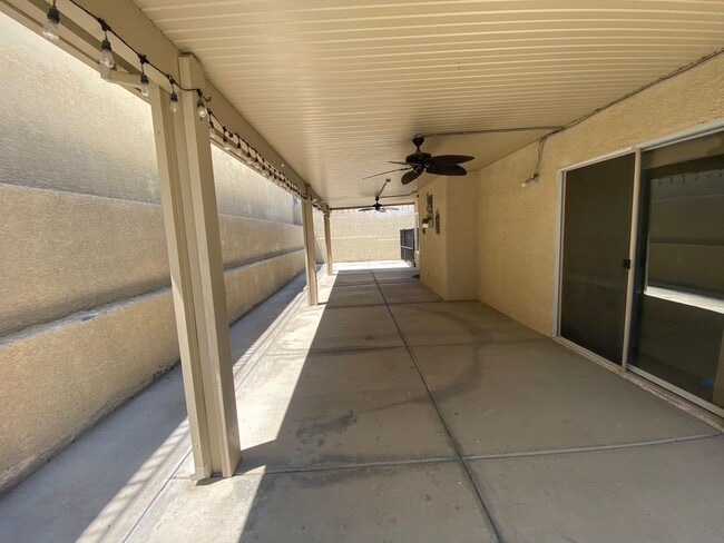 Building Photo - Henderson Cutie