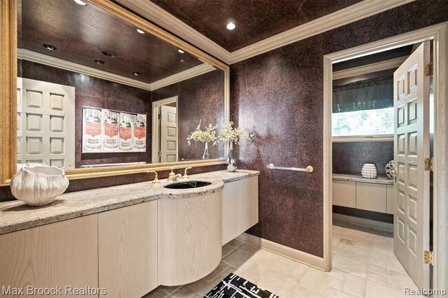 Building Photo - 3333 W Shore Dr