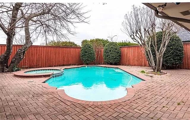 Building Photo - 16209 Havenglen Dr
