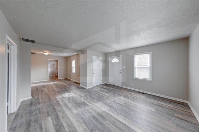 Building Photo - 1625 N Berwick Ave