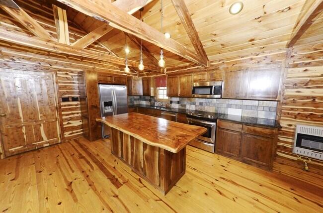 Building Photo - 5287 Carpenters Bluff Rd