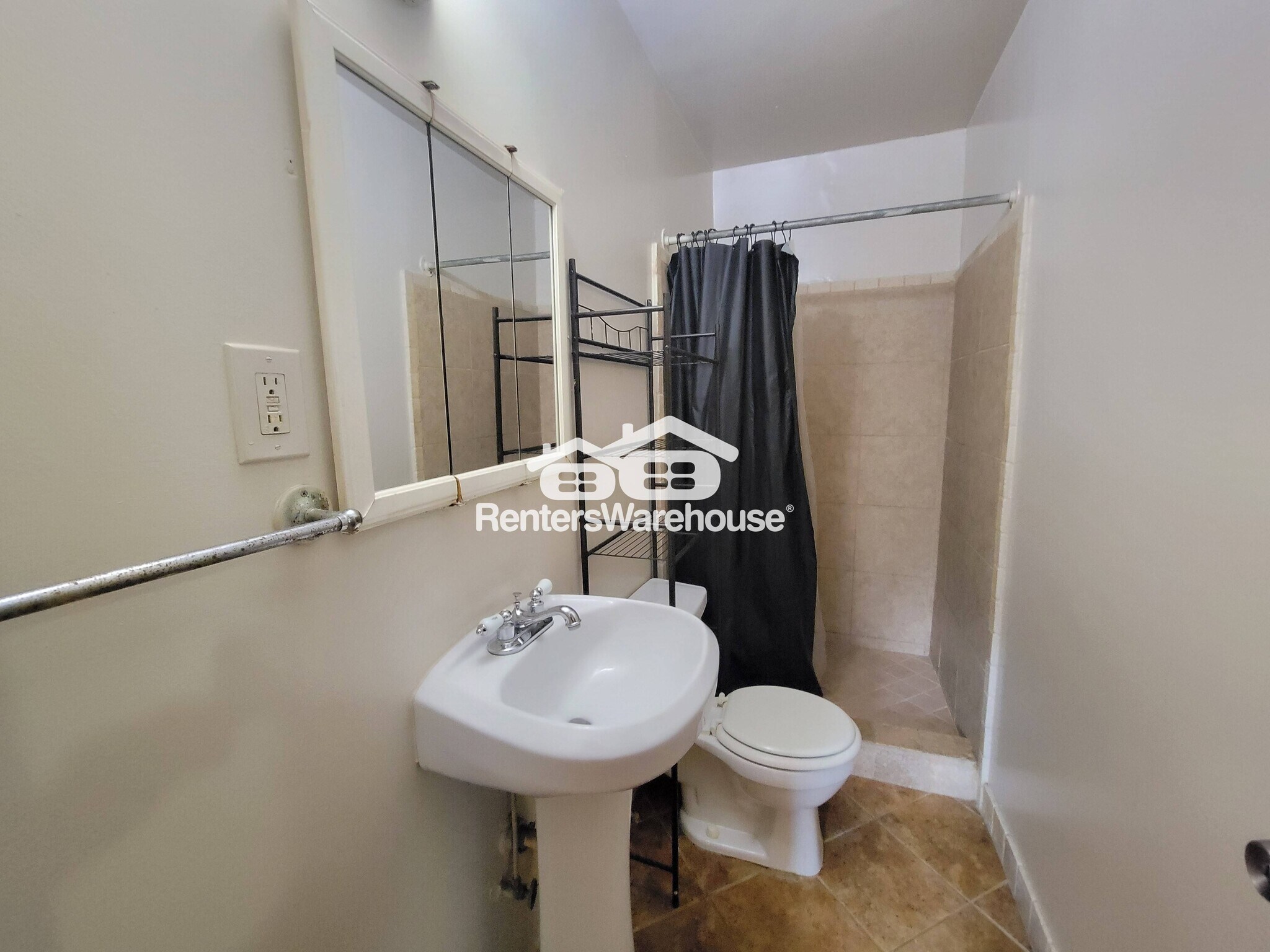 Building Photo - 1056 Regent St SW