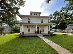 Building Photo - 1629 Forrest Dr