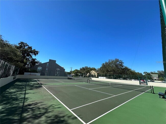 Building Photo - 3301 Bayshore Blvd