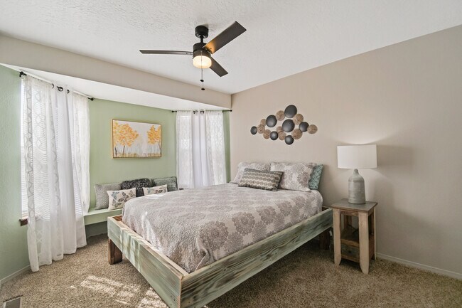 Building Photo - 6937 El Cajon Ct NW