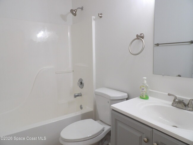 Building Photo - 3685 Kestrel Ct