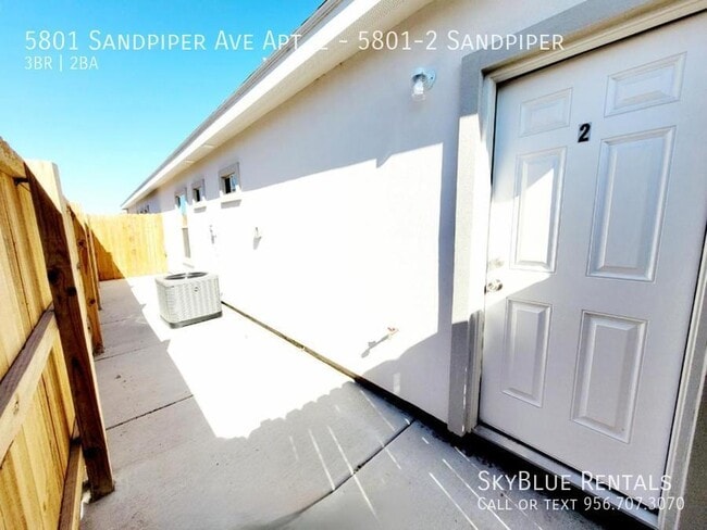 Building Photo - 5801 Sandpiper Ave