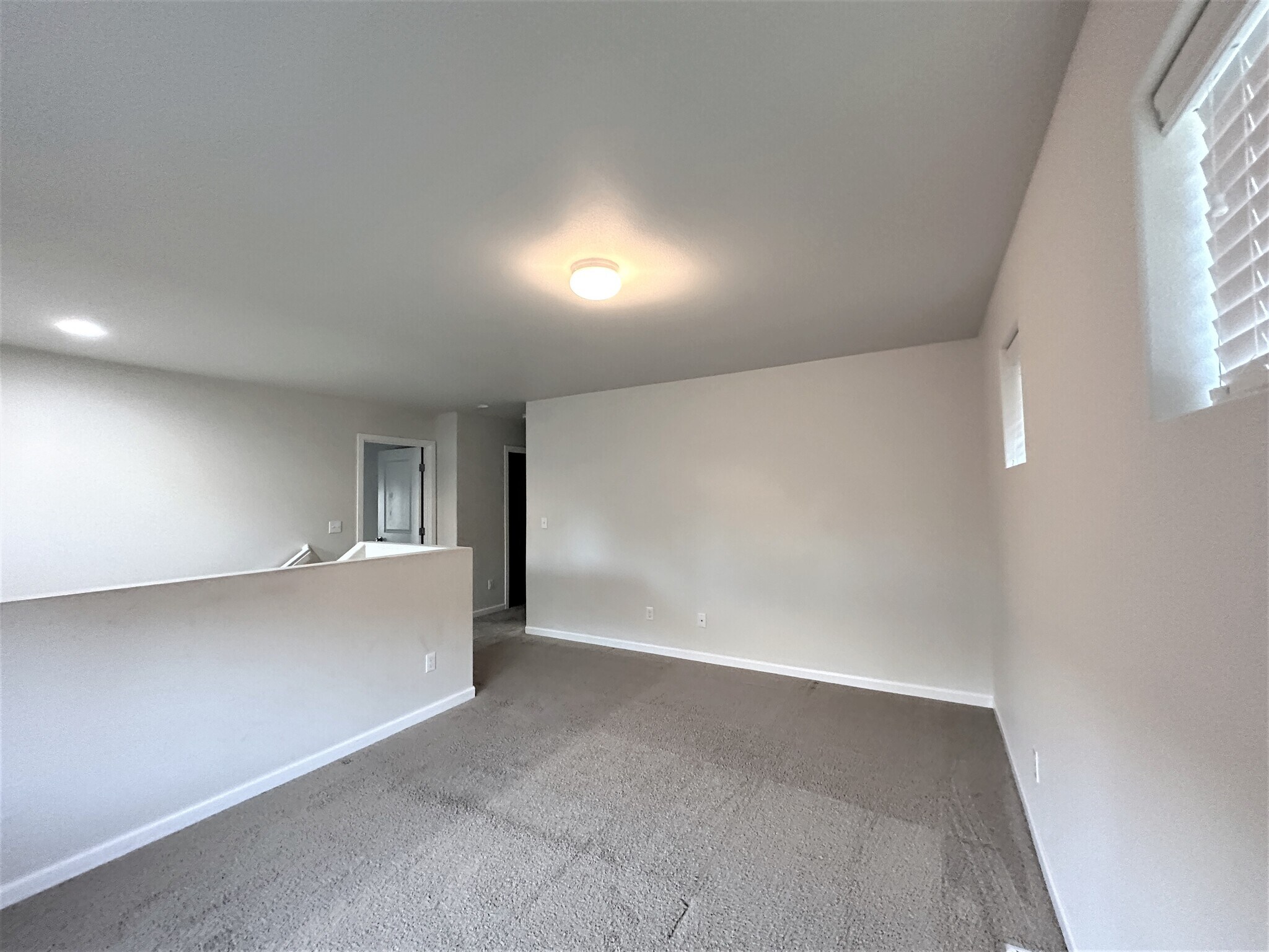 Building Photo - 8921 170th St NE