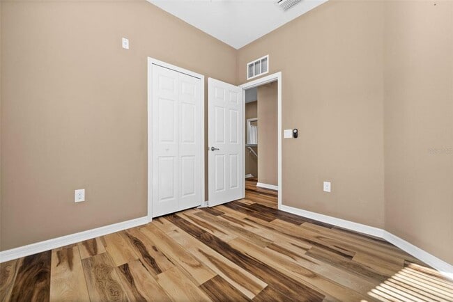 Building Photo - 7954 Moonstone Dr