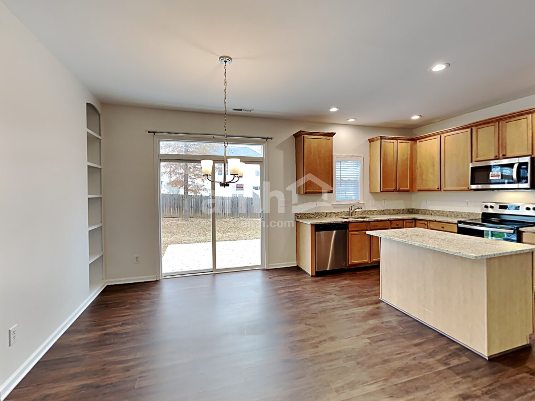 Building Photo - 821 Maurepas Dr