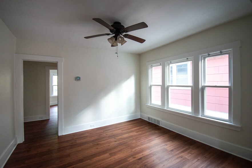 Dining Room - 25 Sterling Ave