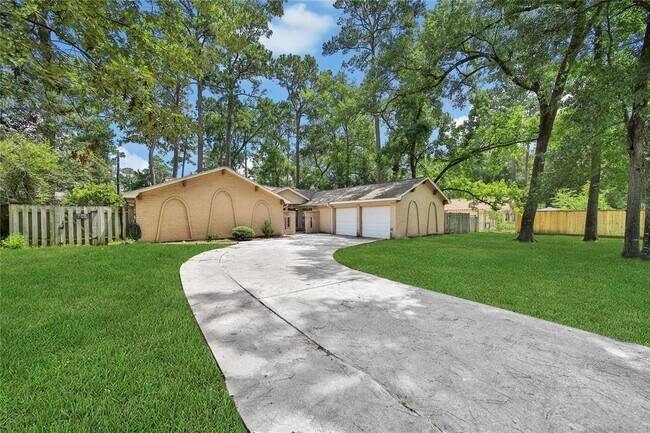 Building Photo - 259 Spring Pines Dr
