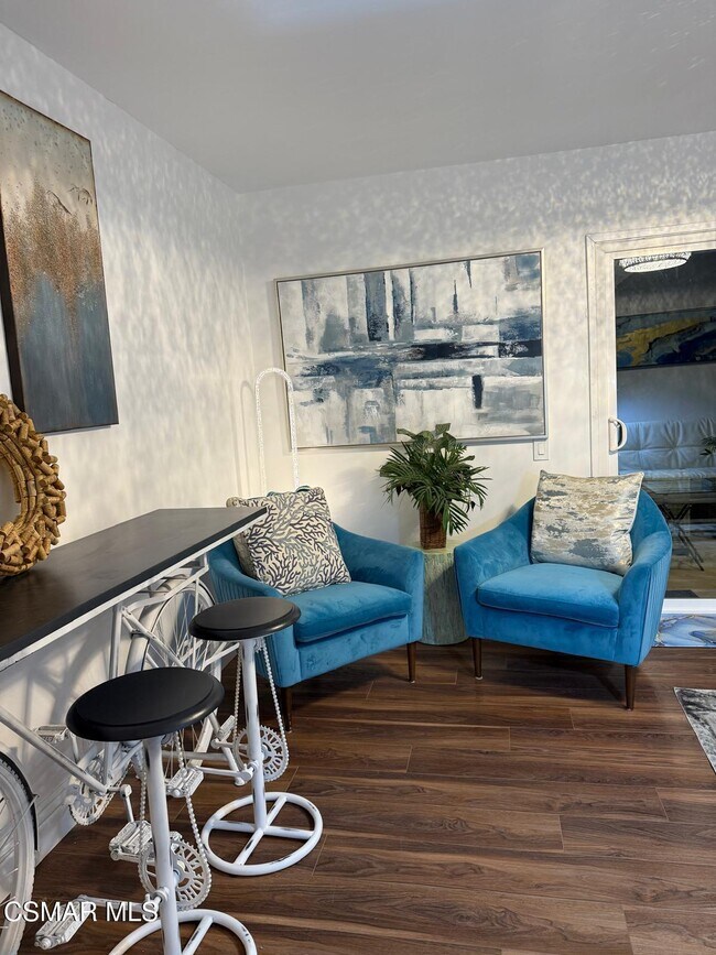 Building Photo - 1572 Dover Ave