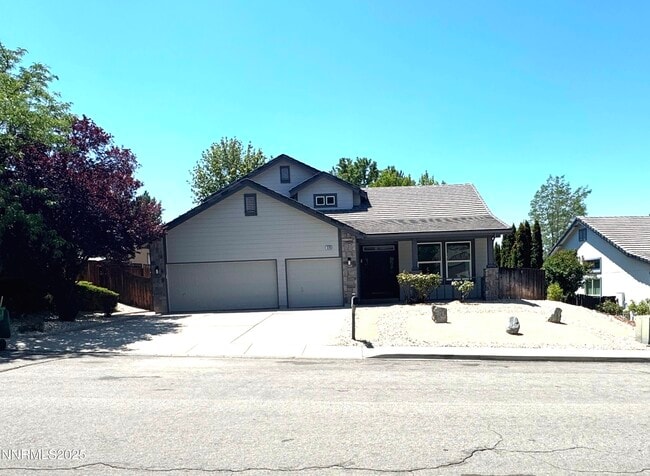 Primary Photo - 1665 Southview Dr