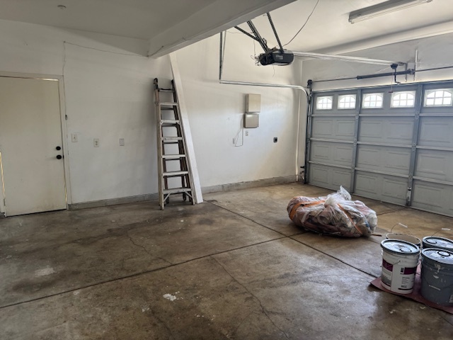 Building Photo - 1231 Saticoy St