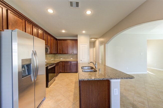 Building Photo - 8115 Heartbrook Field Ln