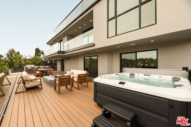 Building Photo - 2422 Apollo Dr