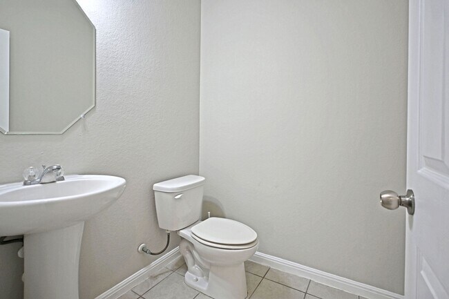 Building Photo - 2510 Diamondback Trail