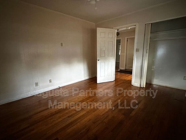 Building Photo - 3219 Alpine Rd