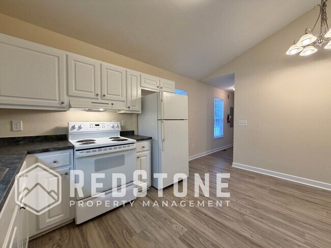 Building Photo - 2621 Trail Five