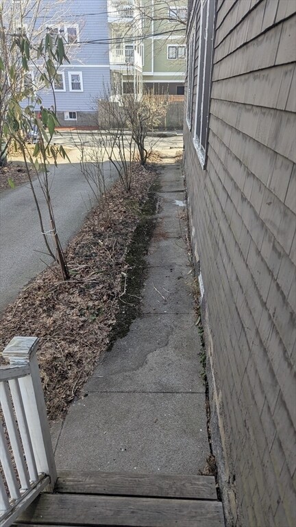 Building Photo - 9 Stedman St