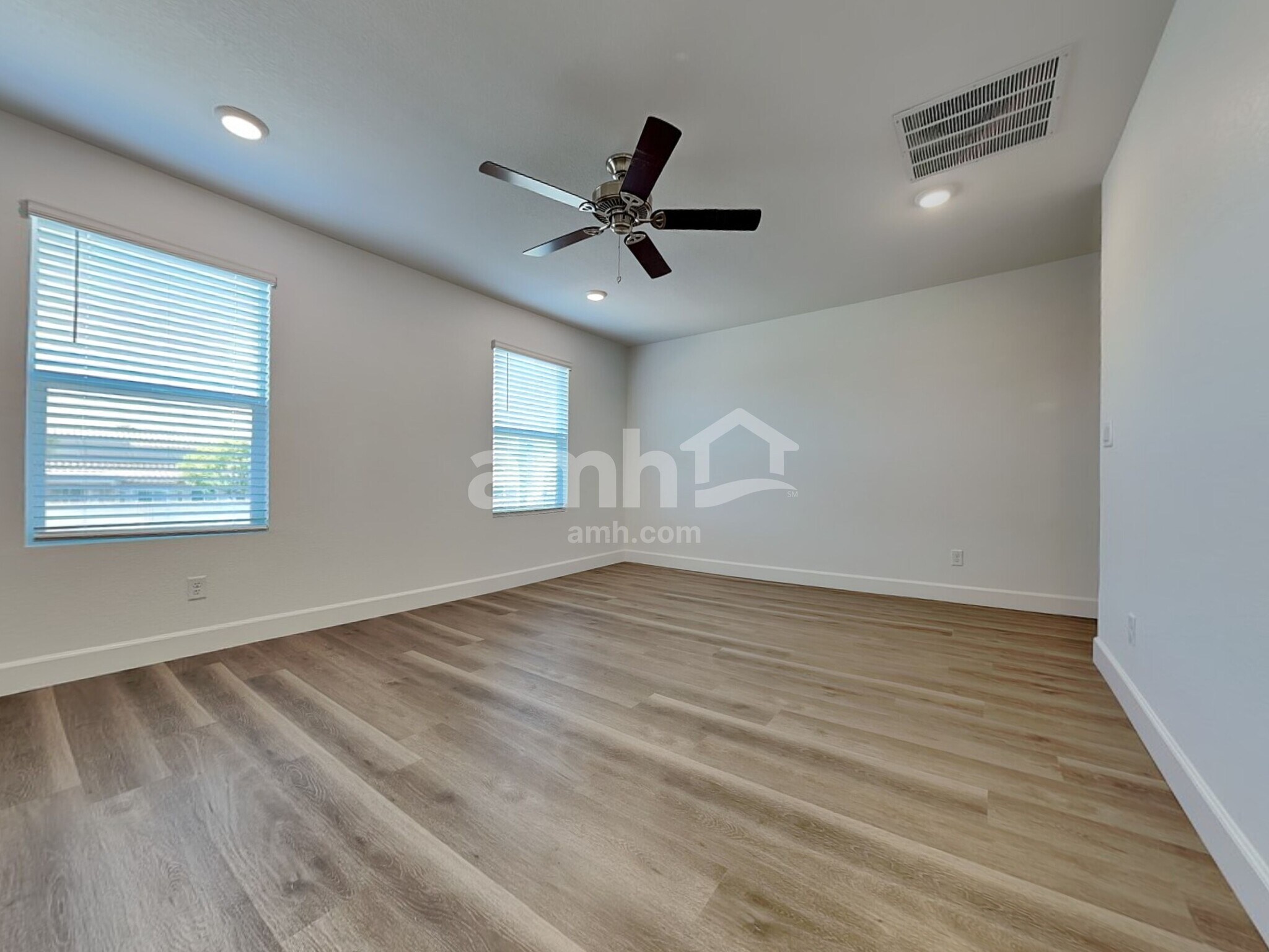 Building Photo - 9236 River Owl Ct