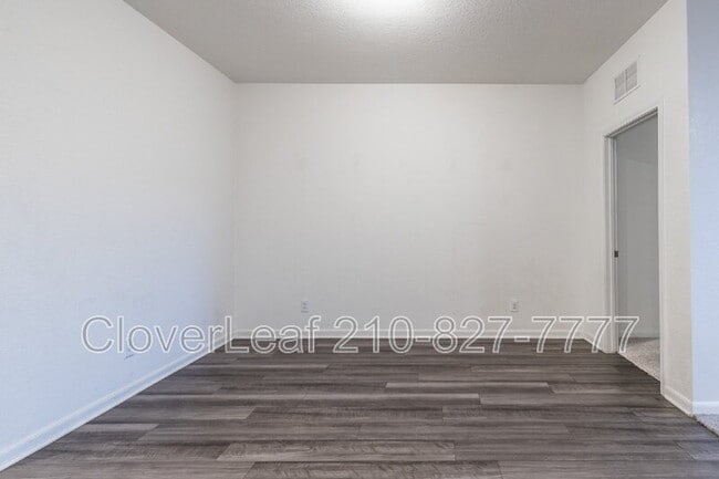 Building Photo - 8319 Falcon Meadow Dr