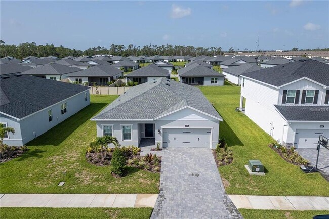 Building Photo - 16873 Castoro Dr