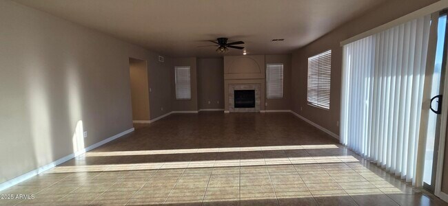 Building Photo - 1776 S 156th Ln