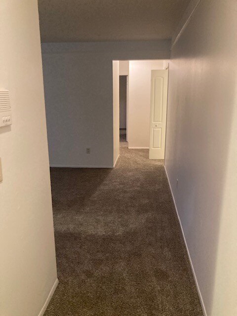 Building Photo - 21681 Hillside Dr