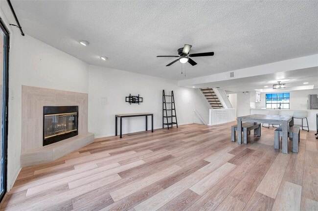 Building Photo - 745 Pinellas Bayway S