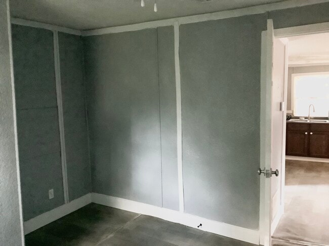 Building Photo - Section8 Housing