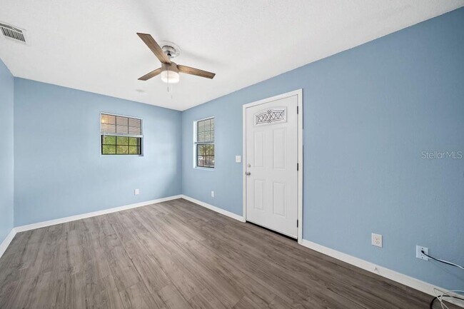 Building Photo - 4103 Holly Hill