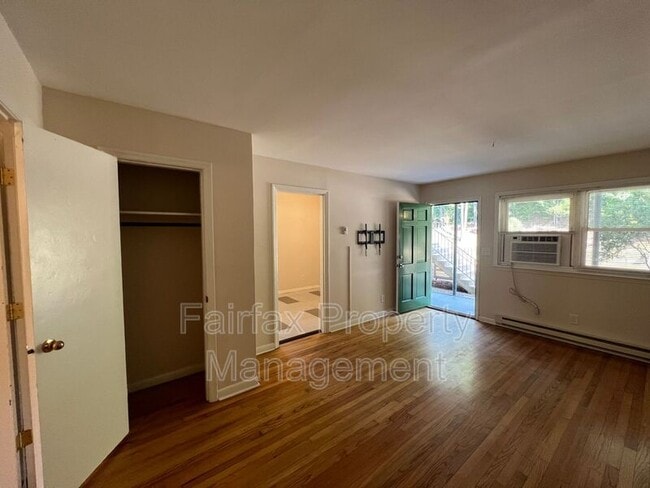 Building Photo - 1937 Morehead Ave