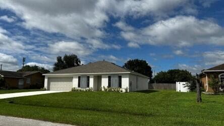 Building Photo - 442 SW Carmelite St