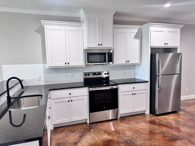 Building Photo - Residences at Windmill Preserve