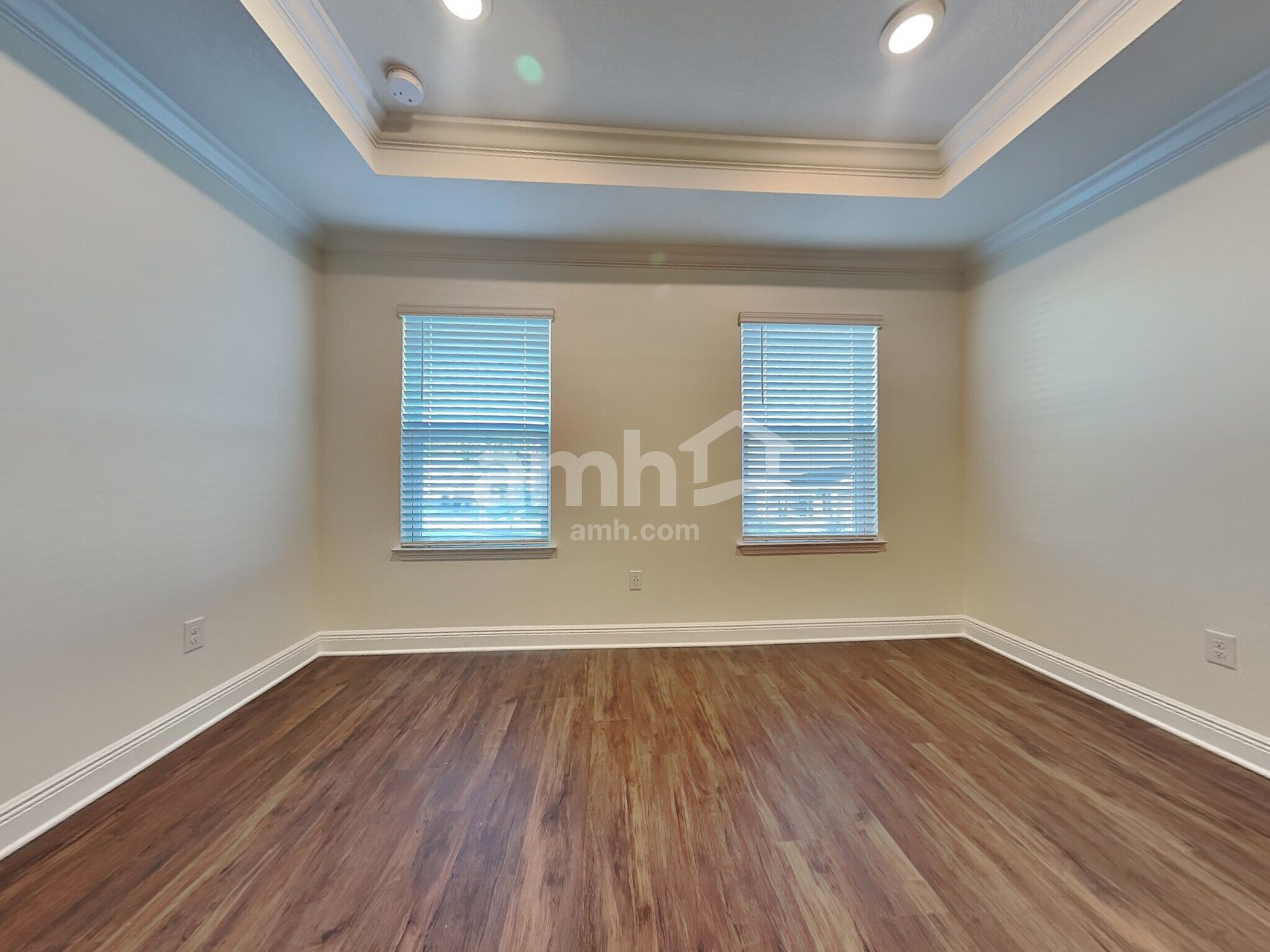 Building Photo - 27430 St Andrews Ave