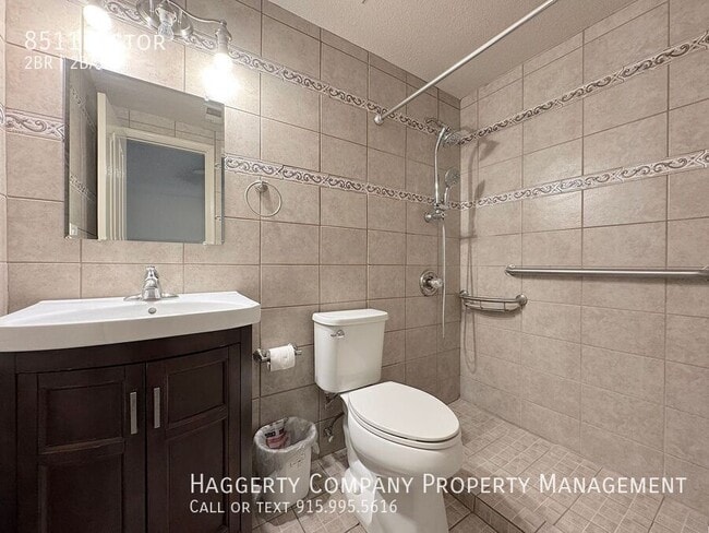 Building Photo - 8511 Victor-