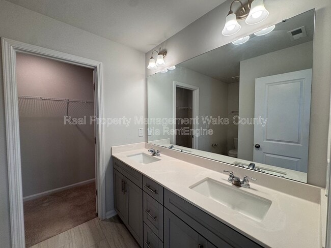 Building Photo - 410 Odham Ln